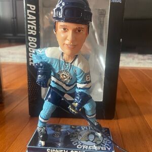 Forever Collectibles Sidney Crosby Hockey Player Bobblehead